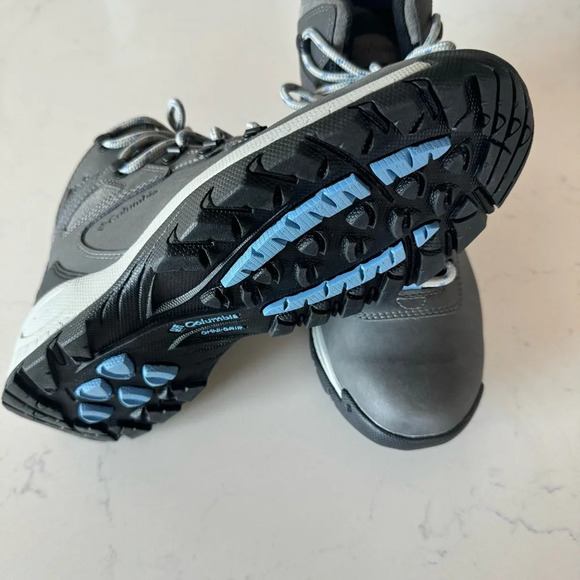 Columbia Newton Ridge Waterproof Hiking boots Size: 10.5 - Picture 6 of 7